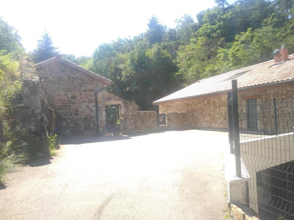 Gite Au Coeur Du Parc Naturel Regional Du Pilat Pelussin Luaran gambar